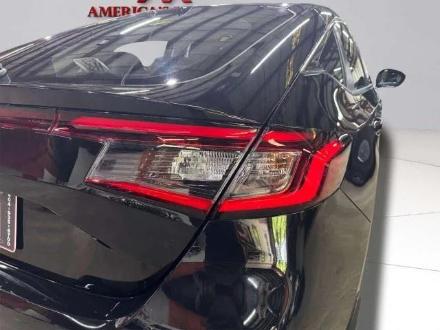 2023 Honda Civic Hatchback EX-L - Photo 17