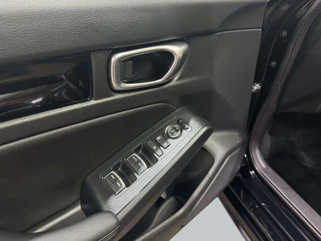 2023 Honda Civic Hatchback EX-L - Photo 24