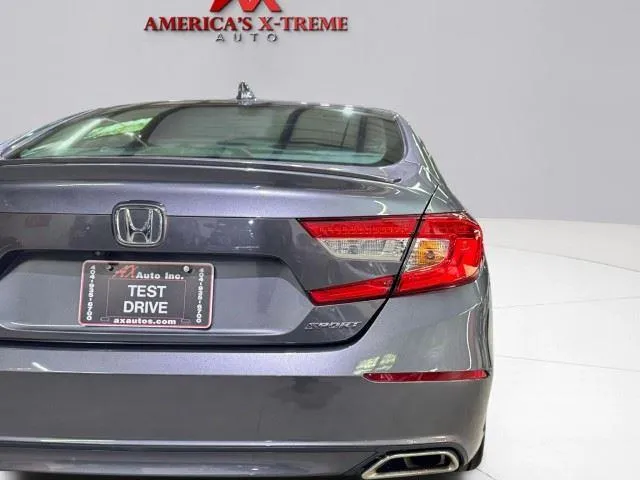 Honda Accord photo 16