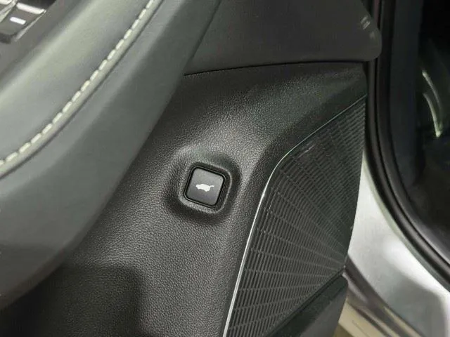 Acura MDX photo 17