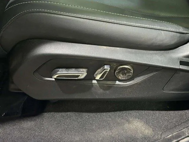 Acura MDX photo 18
