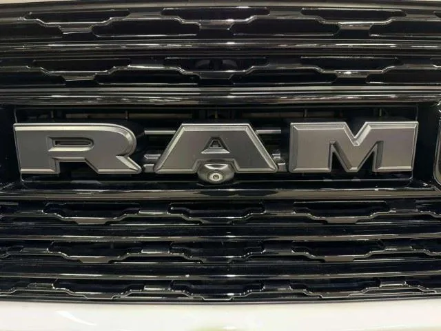 Ram 2500 photo 11