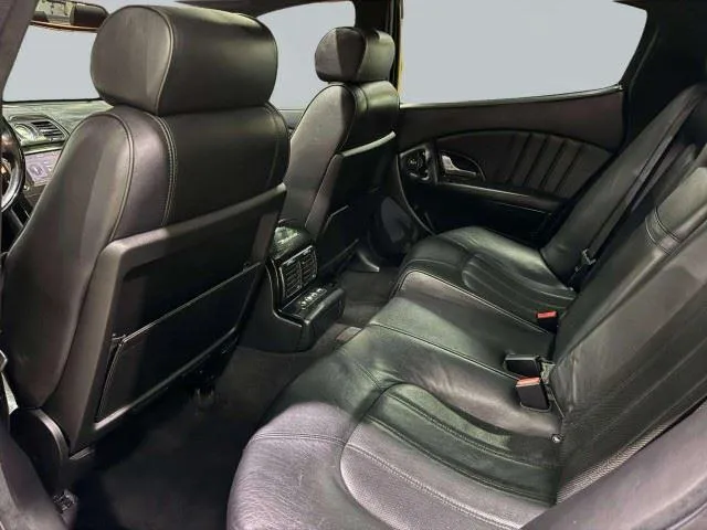 Maserati Quattroporte photo 39