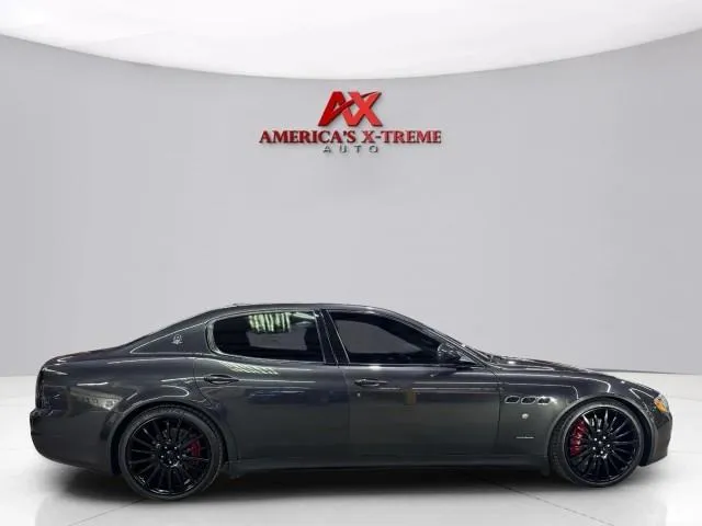 Maserati Quattroporte photo 9