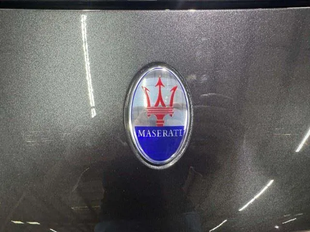 Maserati Quattroporte photo 12