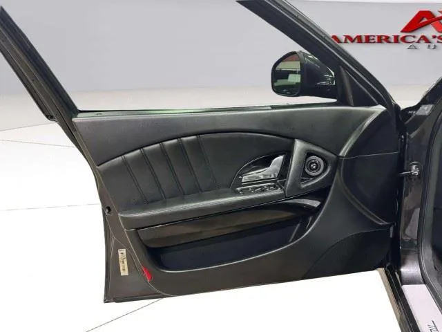 Maserati Quattroporte photo 18