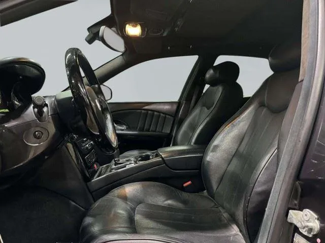 Maserati Quattroporte photo 21