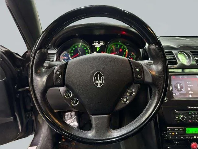 Maserati Quattroporte photo 26