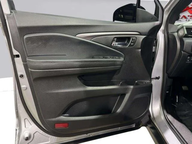 Honda Passport photo 56