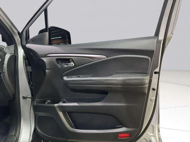 Honda Passport photo 59