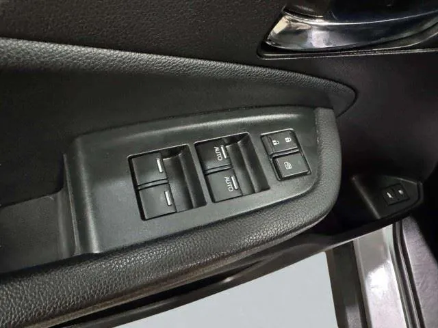Honda Passport photo 13