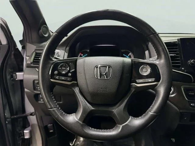 Honda Passport photo 22