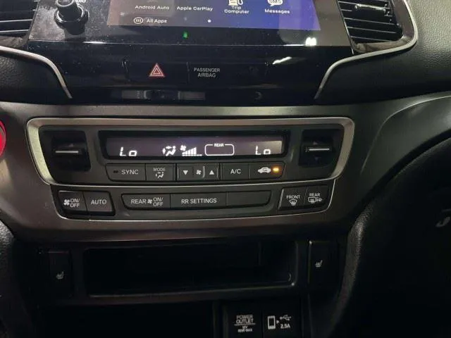 Honda Passport photo 25
