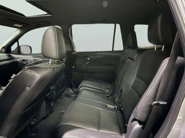 Honda Passport photo 30