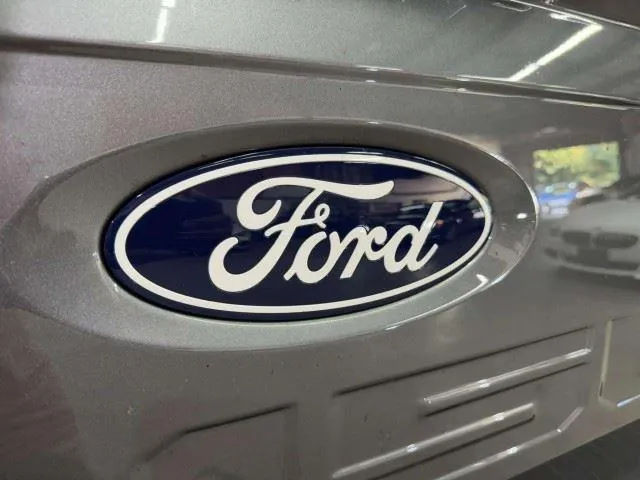 Ford F-150 photo 21
