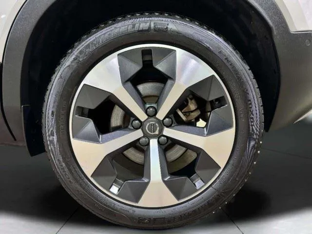 2023 Volvo XC40 Plus - Photo 21