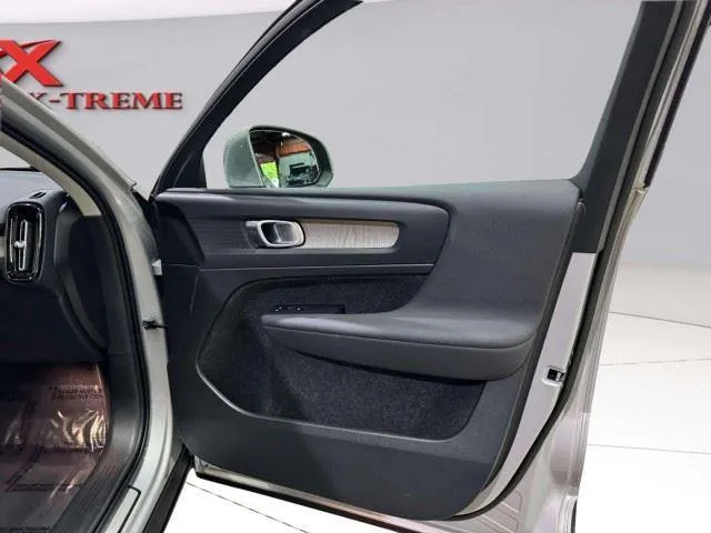 2023 Volvo XC40 Plus - Photo 53