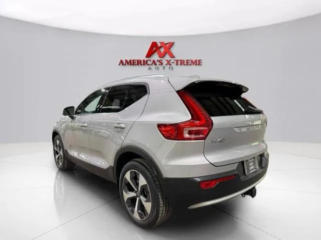 2023 Volvo XC40 Plus - Photo 6