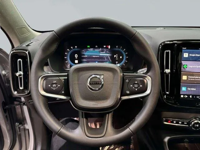 2023 Volvo XC40 Plus - Photo 30