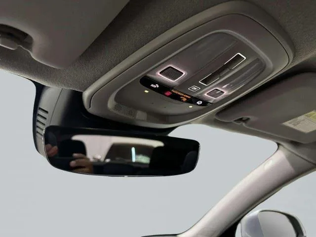 2023 Volvo XC40 Plus - Photo 42
