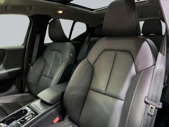 2023 Volvo XC40 Plus - Photo 43