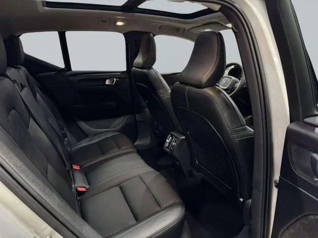 2023 Volvo XC40 Plus - Photo 51