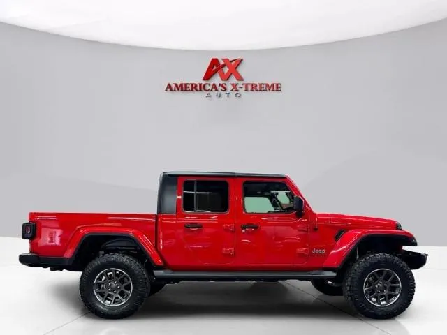 Jeep Gladiator photo 8
