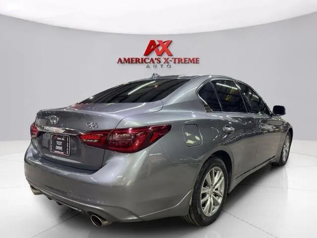 Infiniti Q50 photo 7