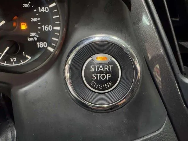 Infiniti Q50 photo 17