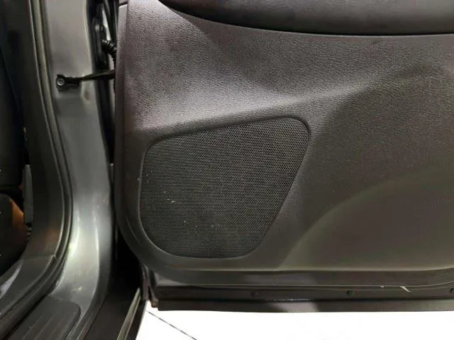 Infiniti Q50 photo 37