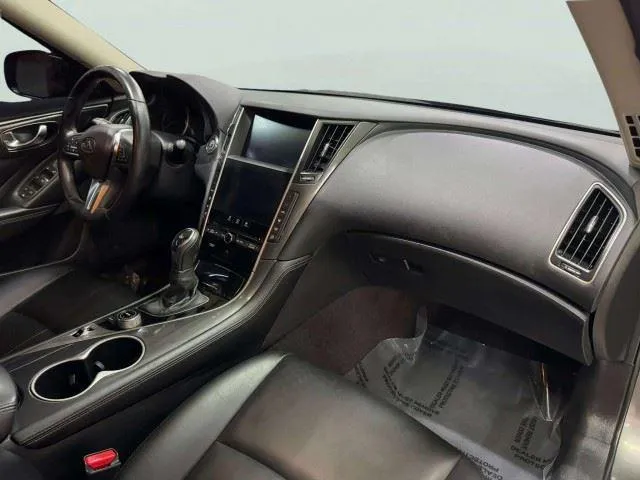 Infiniti Q50 photo 42