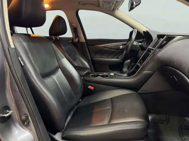 Infiniti Q50 photo 46