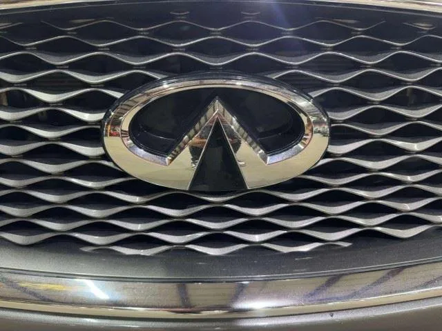 Infiniti Q50 photo 52