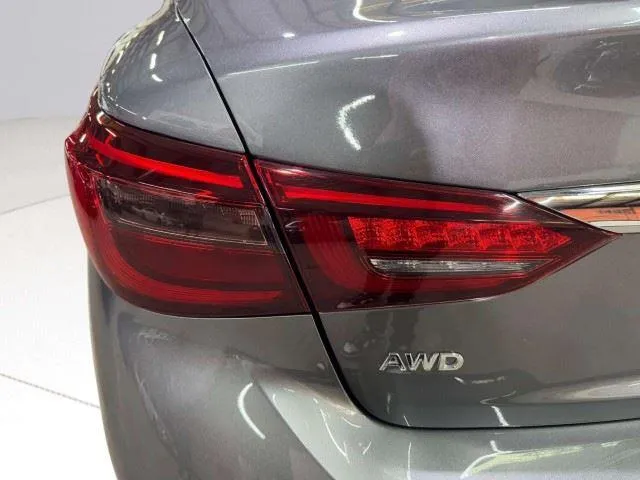 Infiniti Q50 photo 56