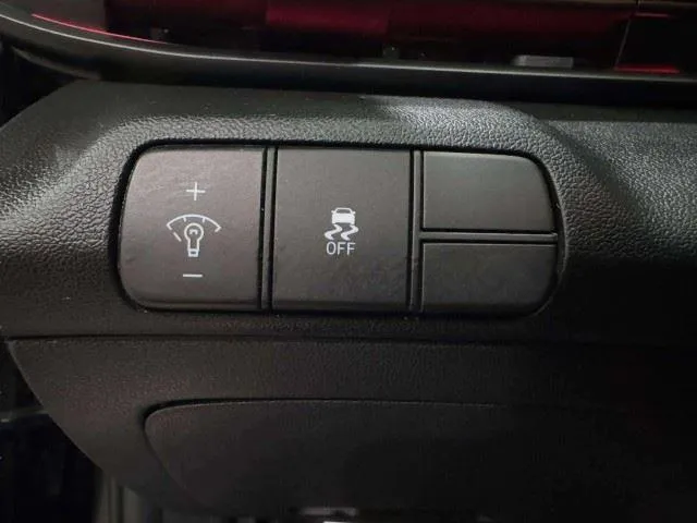 Hyundai Elantra N photo 19