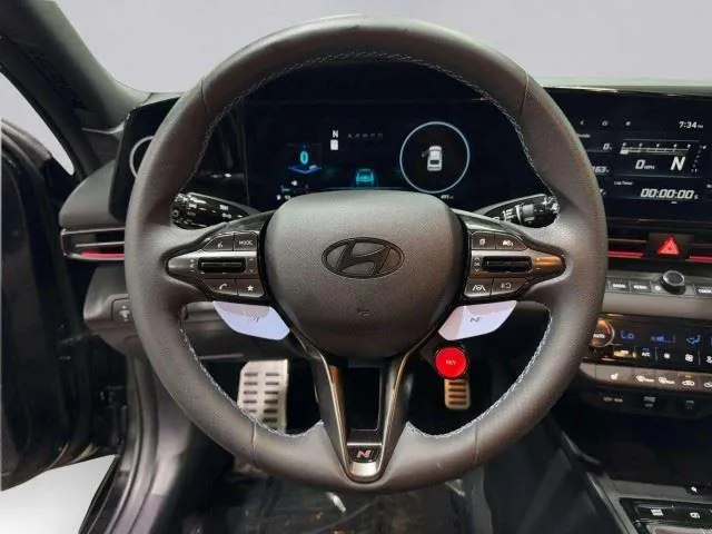 Hyundai Elantra N photo 23