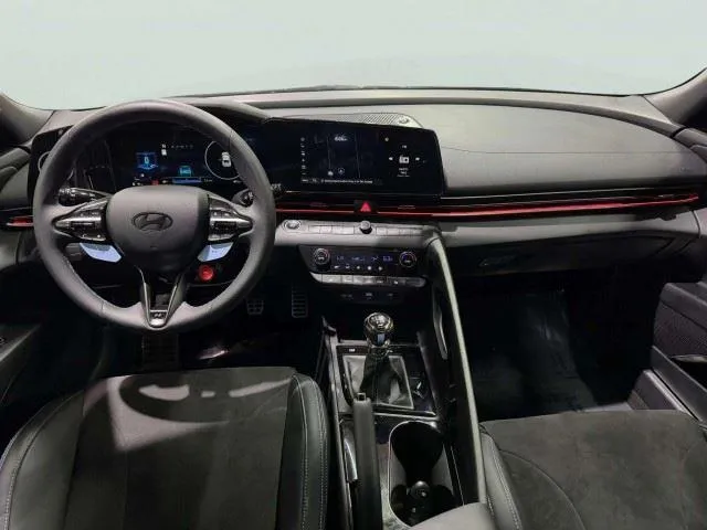 Hyundai Elantra N photo 32