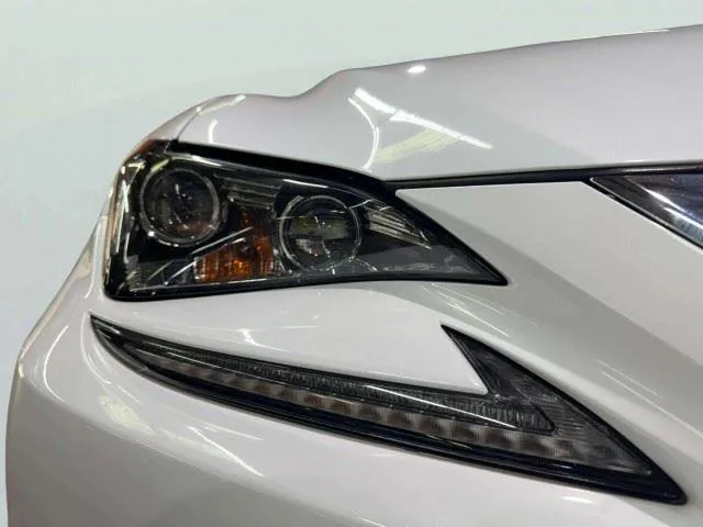 Lexus RC photo 16