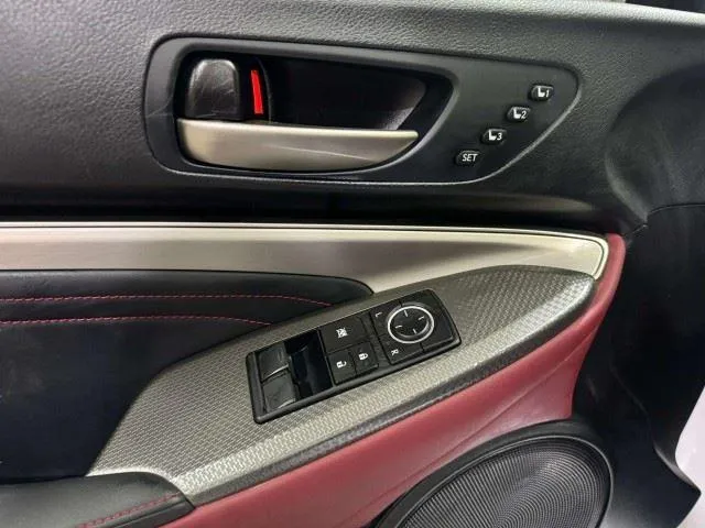 Lexus RC photo 26