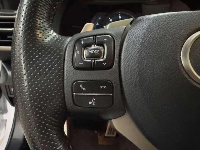 Lexus RC photo 33