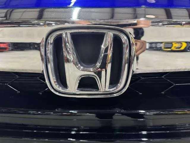 Honda Accord photo 9