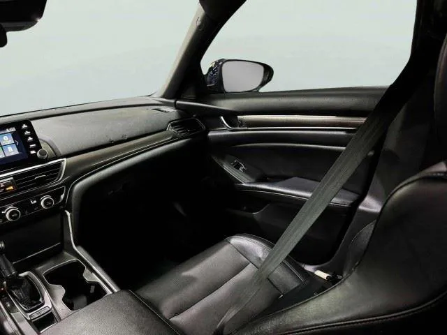 Honda Accord photo 31