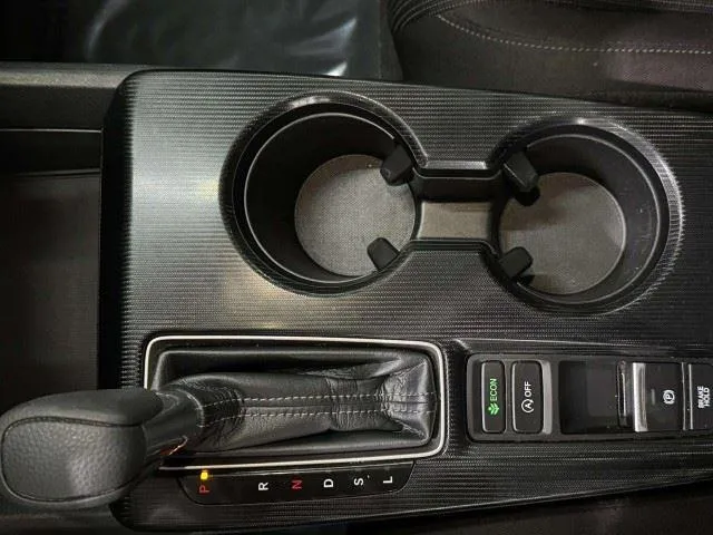 Honda Civic photo 32