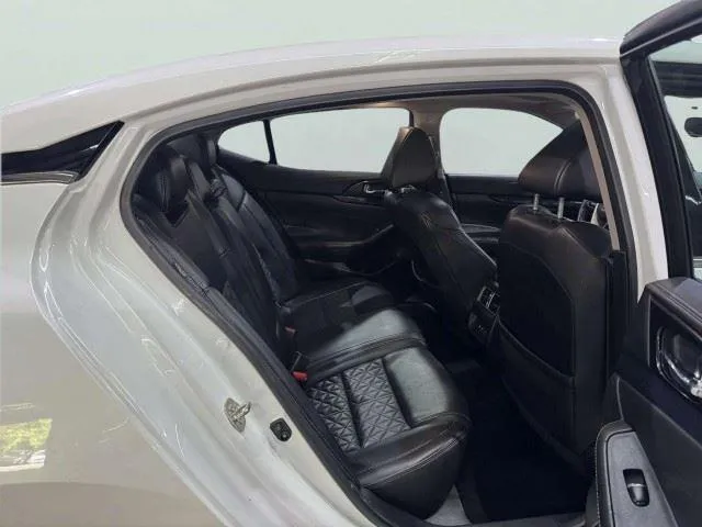 Nissan Maxima photo 37