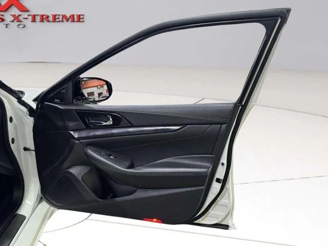 Nissan Maxima photo 40