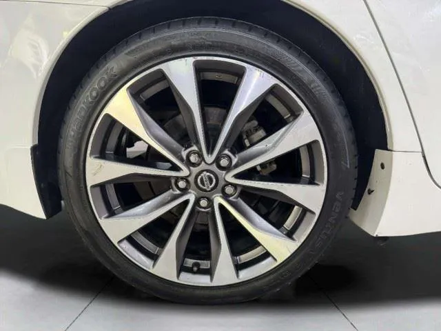 Nissan Maxima photo 49