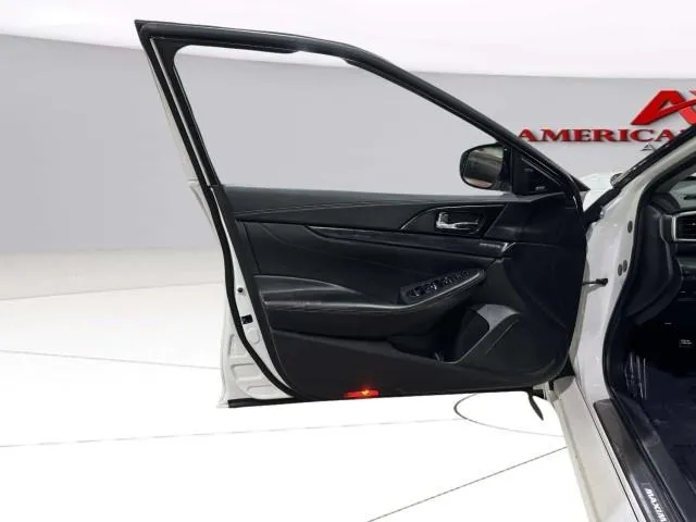 Nissan Maxima photo 14