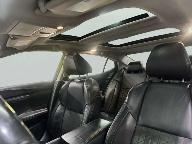 Nissan Maxima photo 18