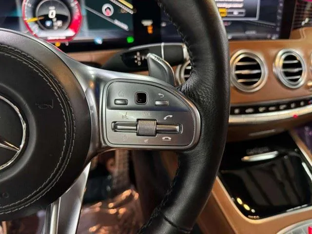 Mercedes-Benz S-Class photo 17