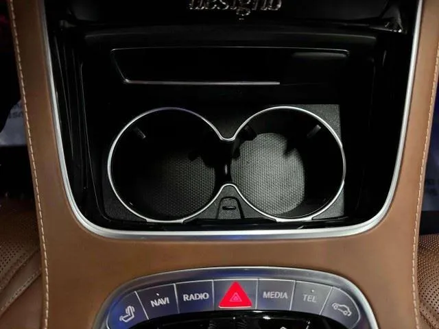 Mercedes-Benz S-Class photo 23